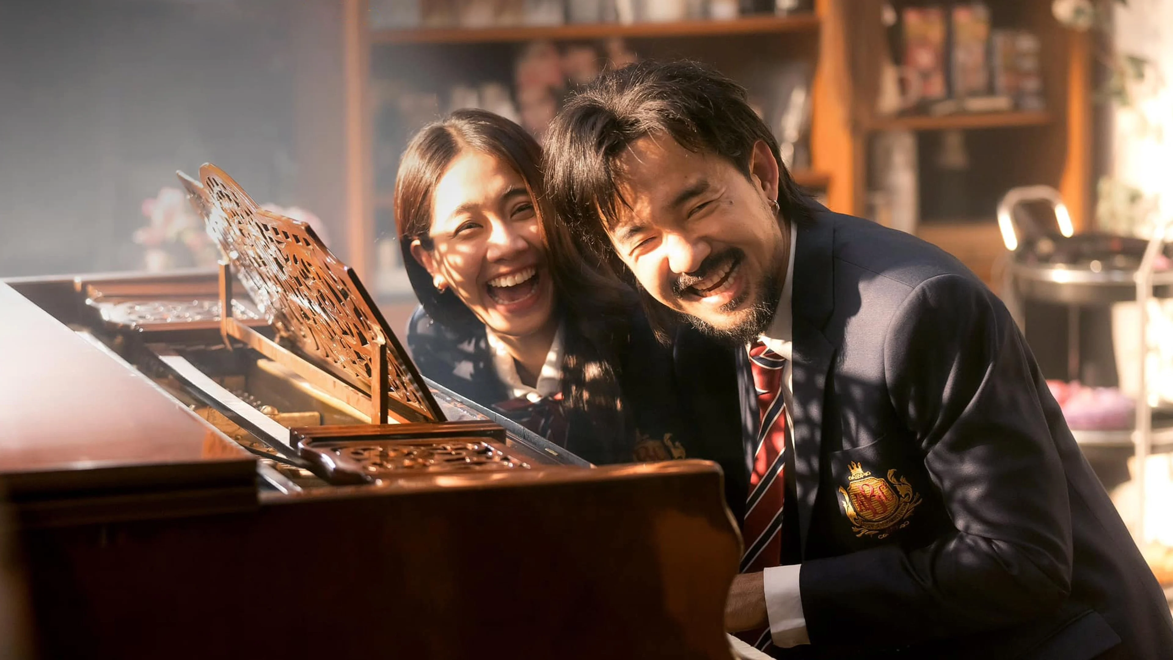 Chuyện Tình Khuôn Mẫu Full